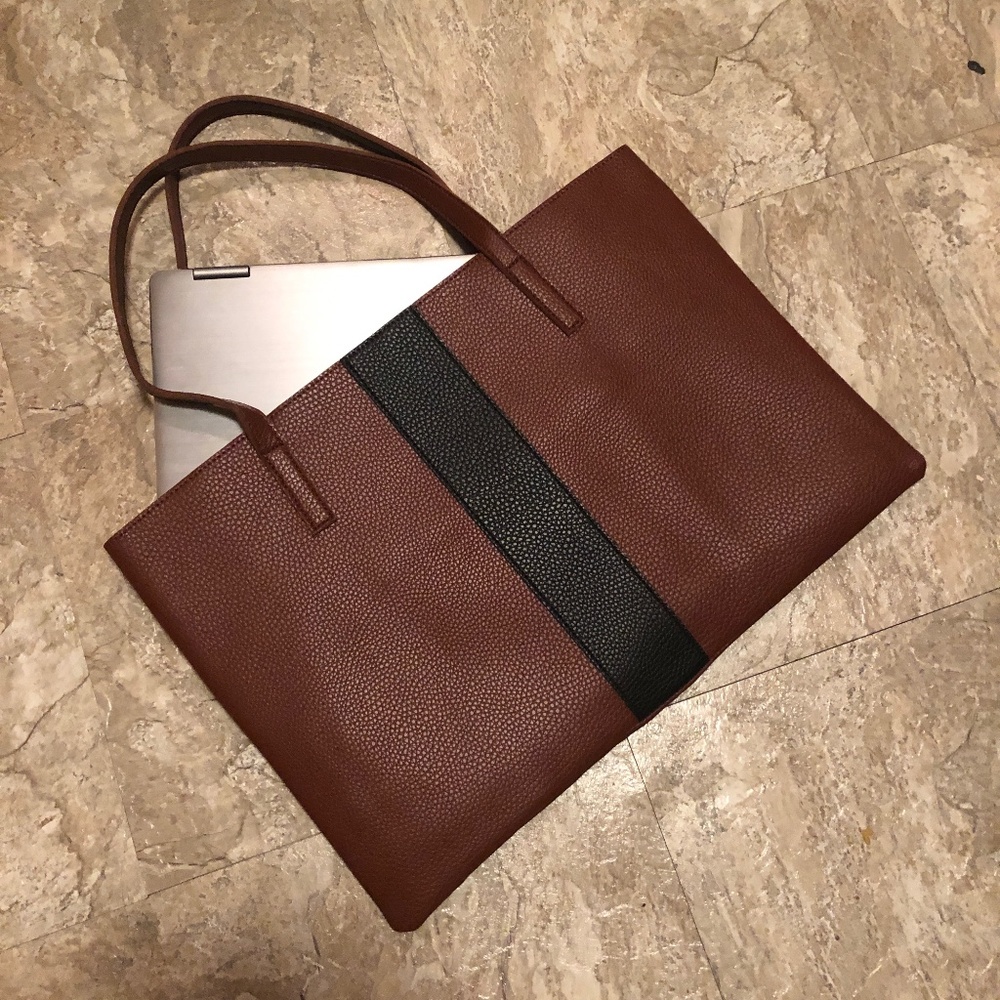 Vince Camuto - Vegan Leather Luck Tote